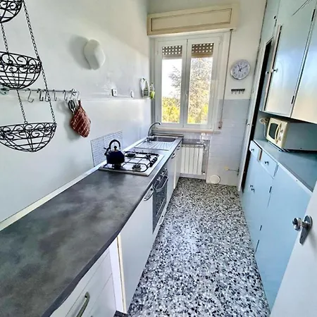 Villa Renata, Bellissima Villa Con Terrazzo Vista Mare E Spiaggia Inclusa Holiday home